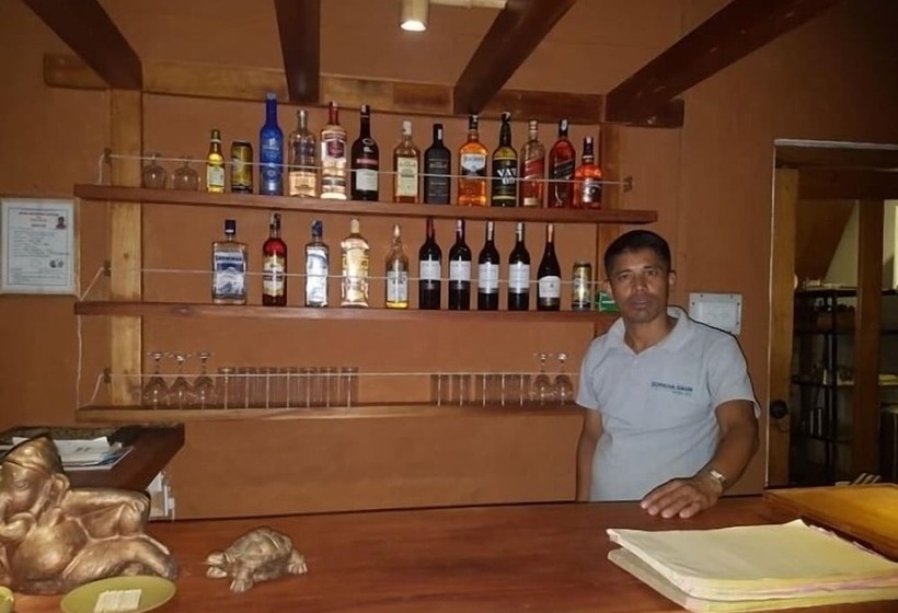 هتل Gorkha Gaun Resort