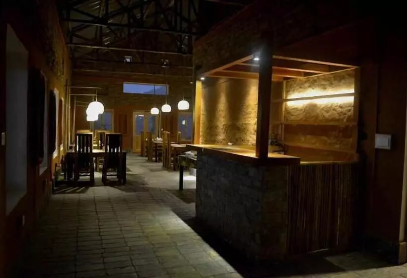 هتل Gorkha Gaun Resort