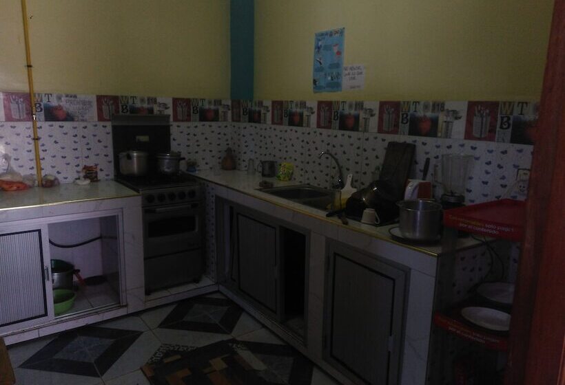 هتل Hostel Celeste