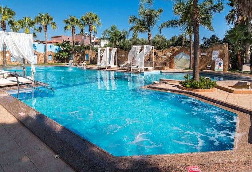 هتل Oasis Studios