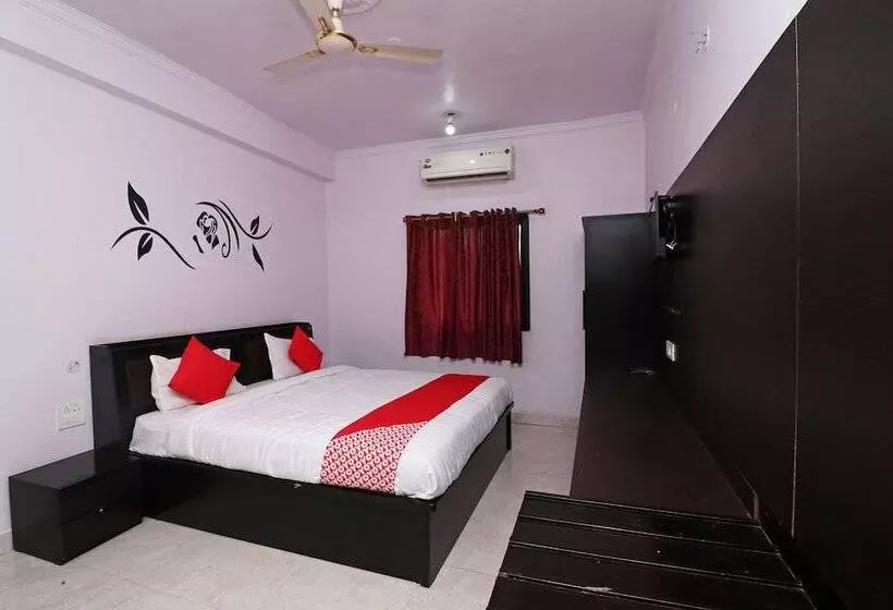 Hotelli Oyo 45787 Mangalam Resort