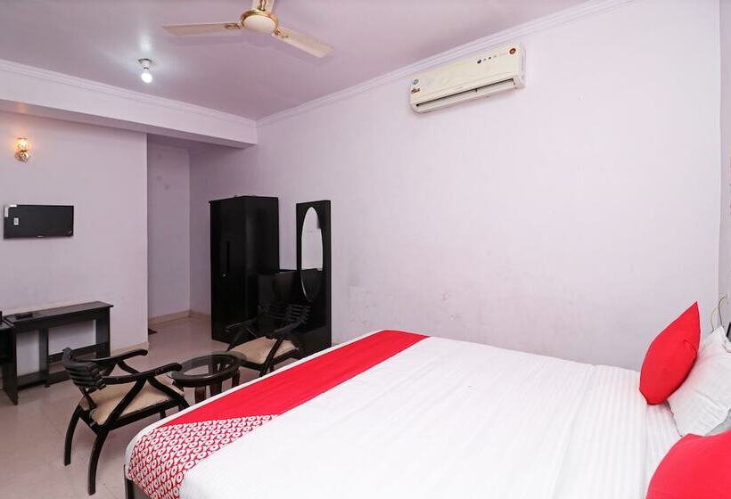 בית מלון כפרי Oyo 45787 Mangalam Resort