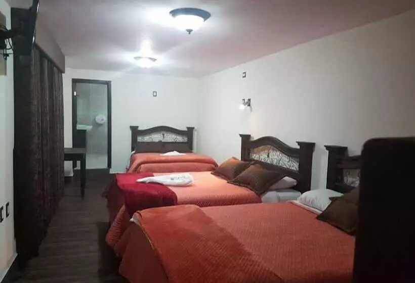 هتل Real La Villa