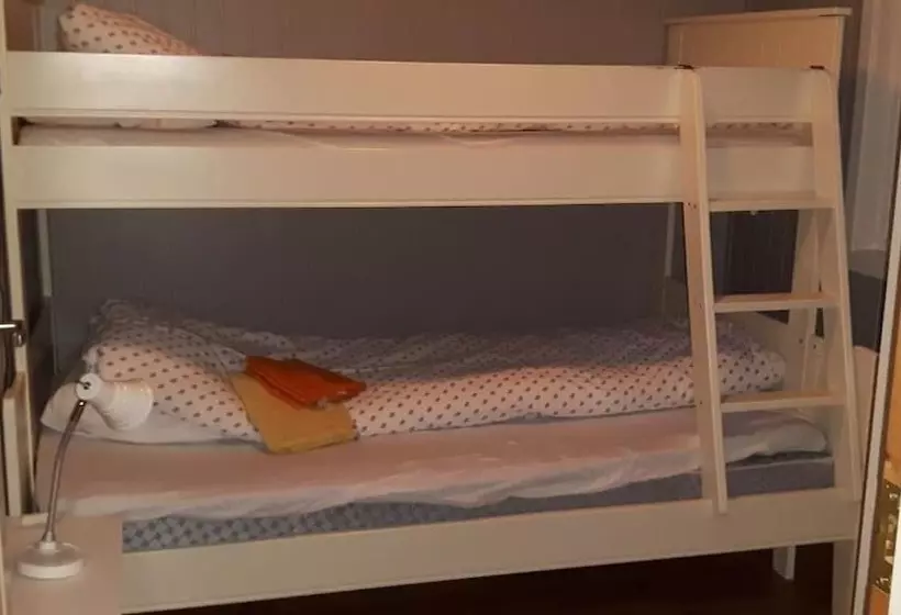 ホテル Svensby Tursenter