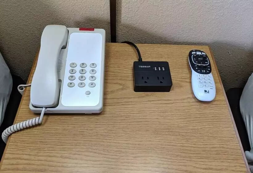 مُتل Economy Inn