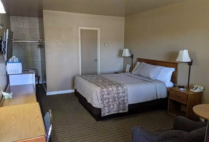 مُتل Economy Inn