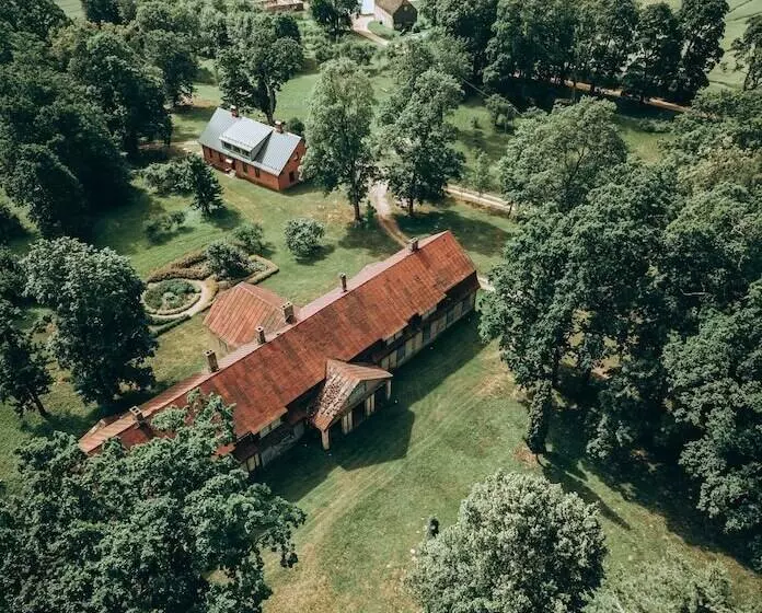 پانسیون Lindenhoff   Liepas Muiža