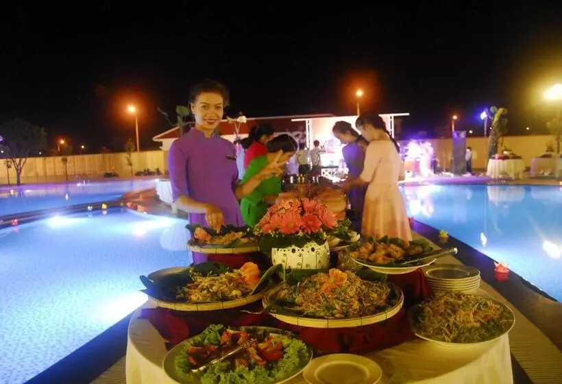 Ban Thach Riverside Hotel & Resort