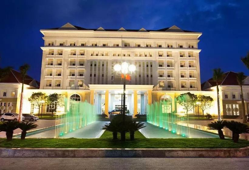 Ban Thach Riverside Hotel & Resort