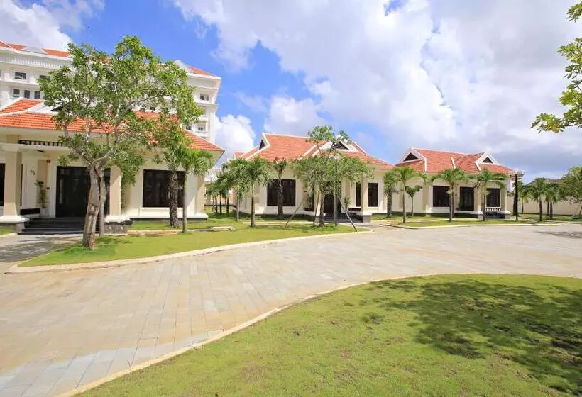 Ban Thach Riverside Hotel & Resort