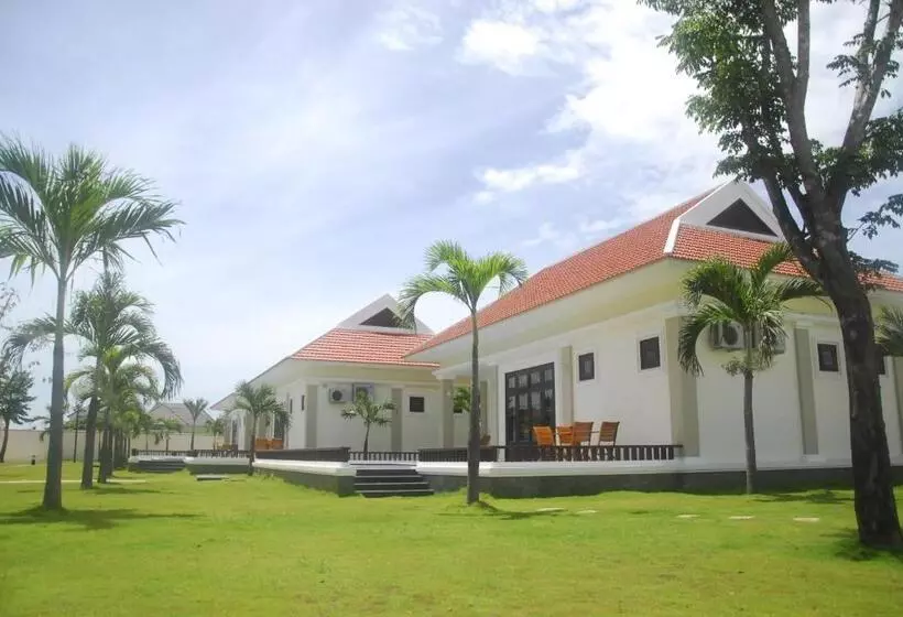 Ban Thach Riverside Hotel & Resort