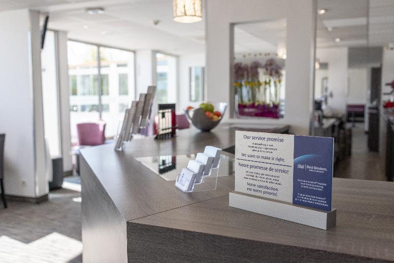 Отель Best Western  Le Bordeaux Sud