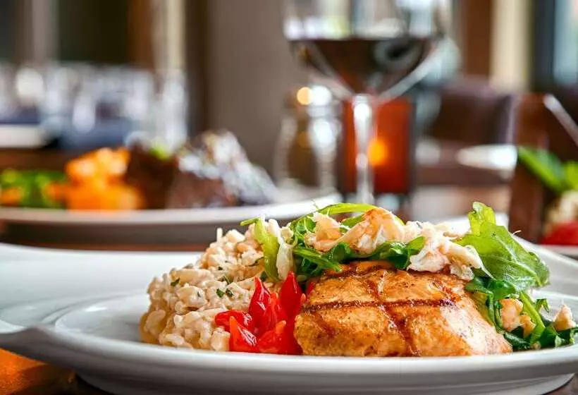 酒店 Best Western Premier Boulder Falls Inn