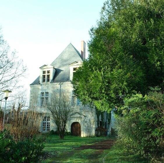 هتل Chateau De Briançon