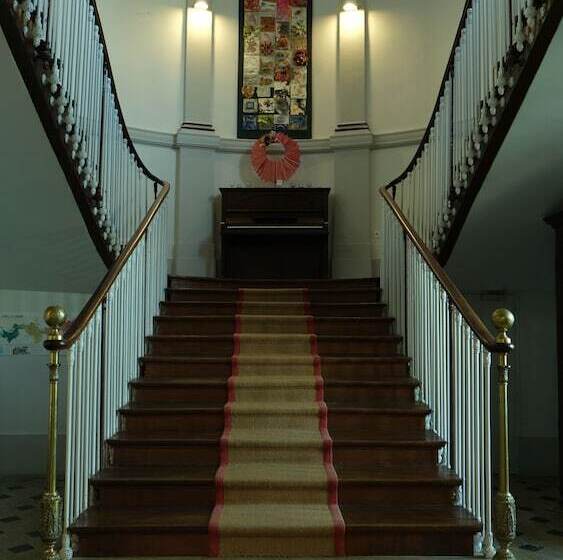 هتل Chateau De Briançon