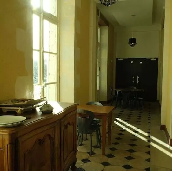 هتل Chateau De Briançon