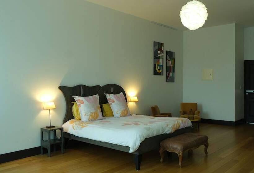 هتل Chateau De Briançon