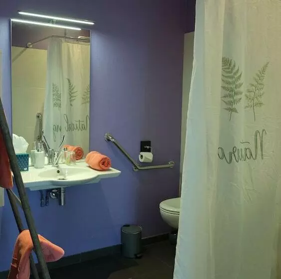 هتل Chateau De Briançon