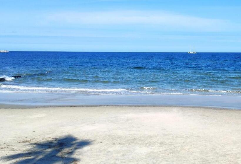 هتل City Piriápolis