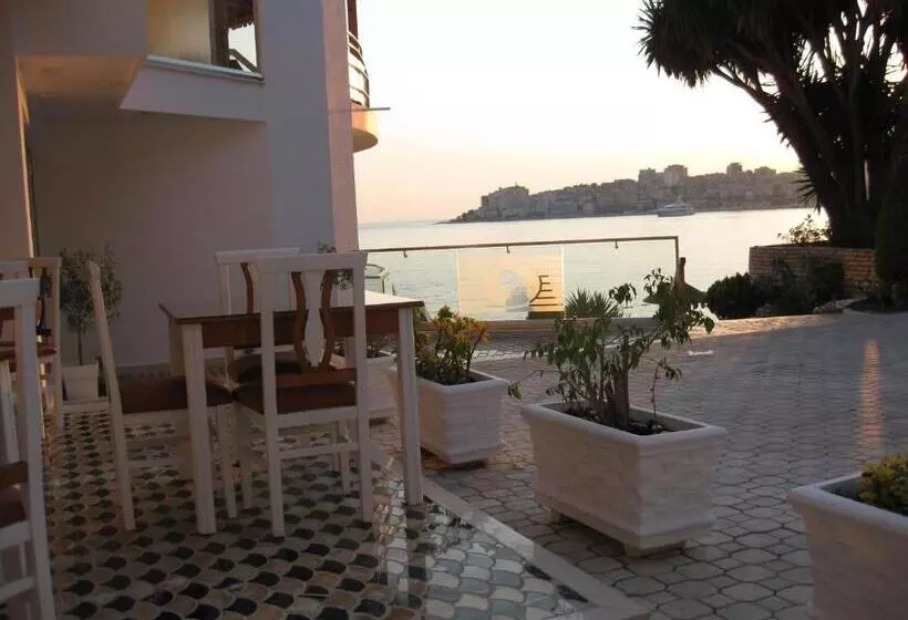 Hôtel Delfini