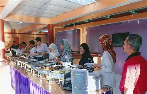 Hotel Dj Holiday Resort