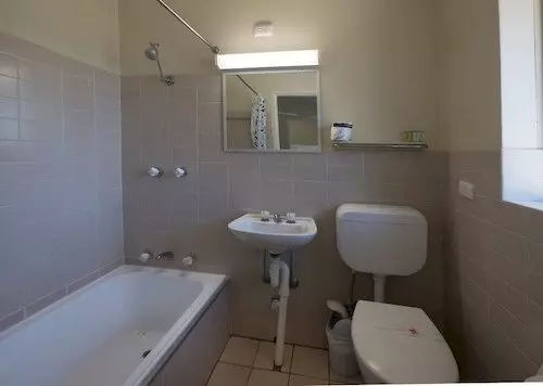 酒店 El Lago Waters Tourist Park