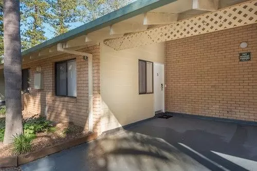 酒店 El Lago Waters Tourist Park