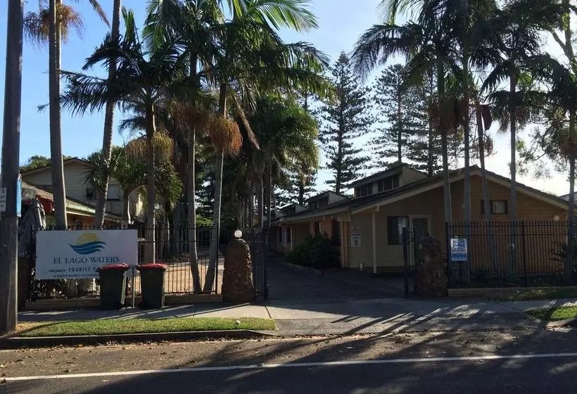 酒店 El Lago Waters Tourist Park