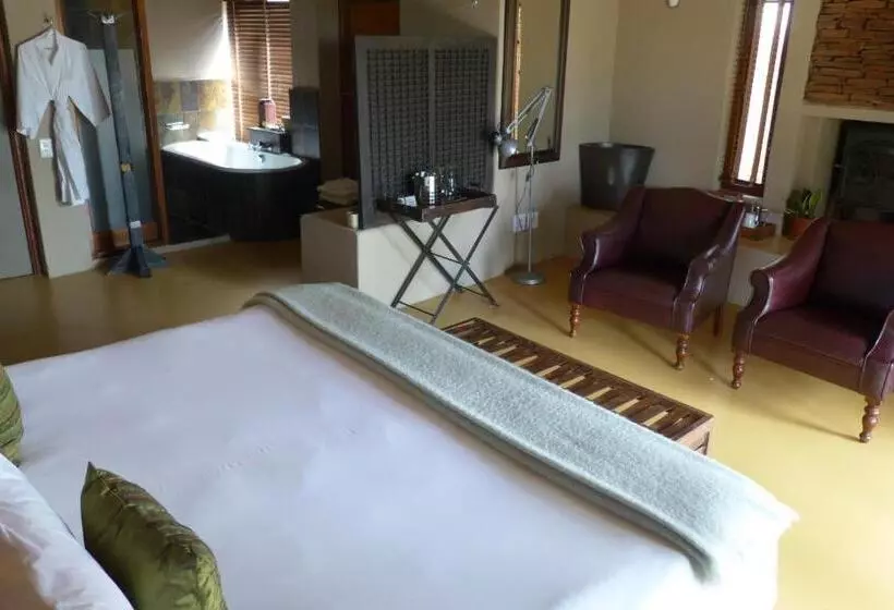 호텔 Etali Safari Lodge