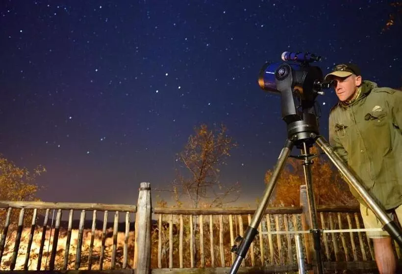 호텔 Etali Safari Lodge