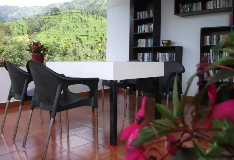 Отель Gruenberg Tea Plantation Haus