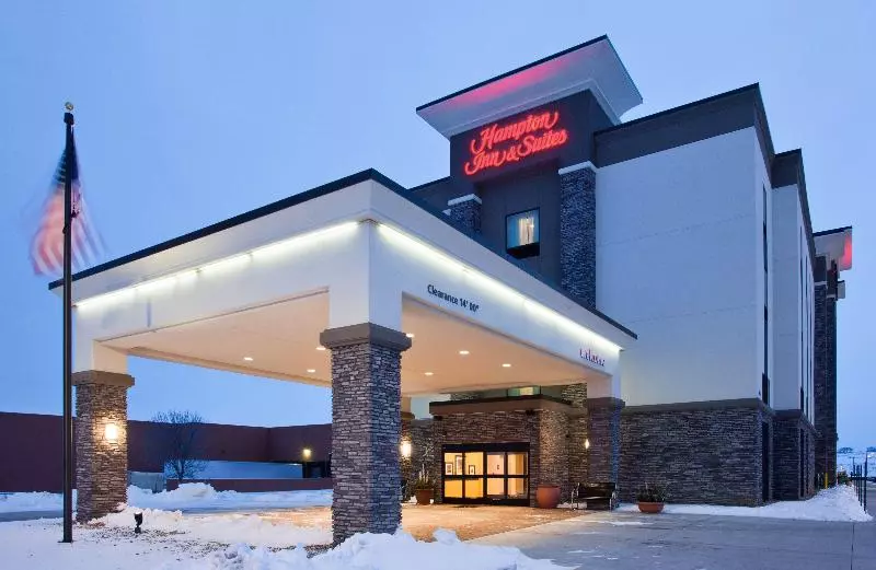 هتل Hampton Inn & Suites Sioux City South
