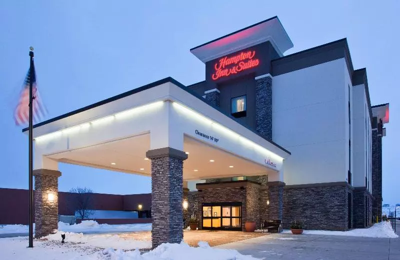 هتل Hampton Inn & Suites Sioux City South