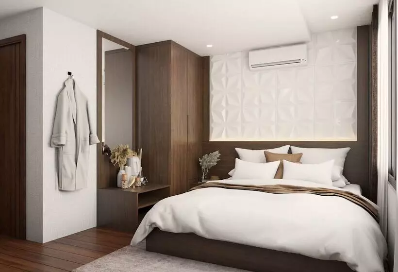 Hanoi Diamond King Hotel & Travel