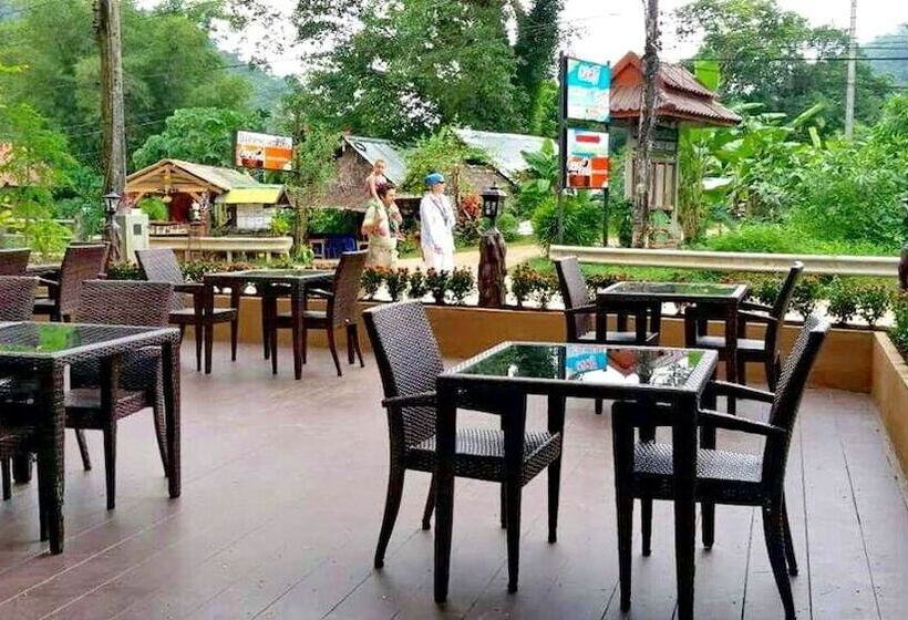 فندق Khao Sok River & Jungle Resort