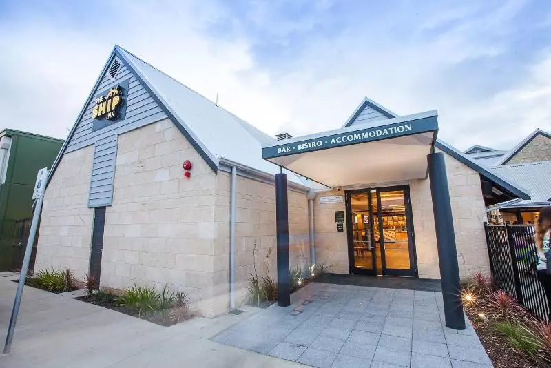 Hotel Nightcap At The Ship Inn