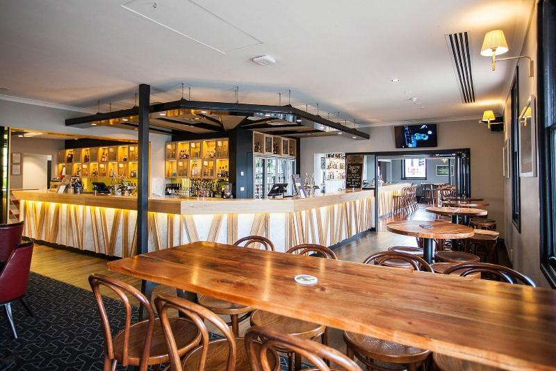 בית מלון כפרי Nightcap At The Ship Inn