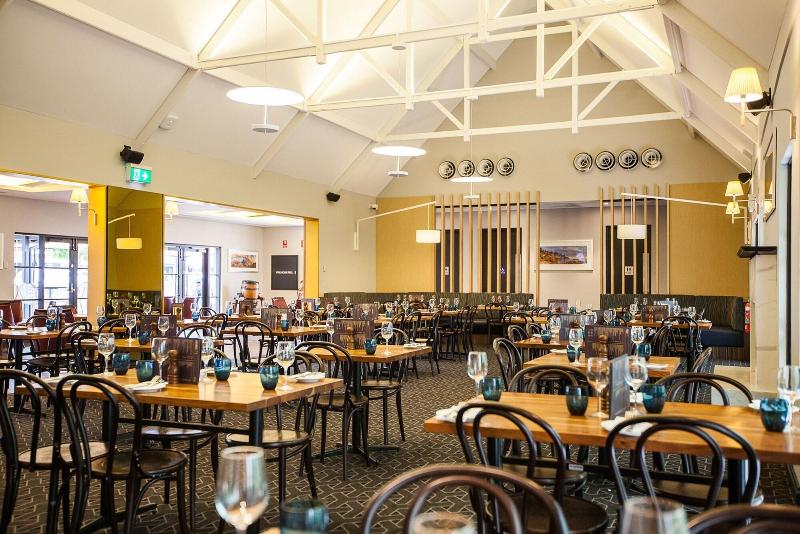 בית מלון כפרי Nightcap At The Ship Inn