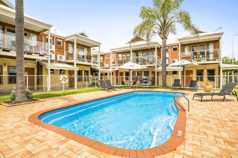 בית מלון כפרי Nightcap At The Ship Inn