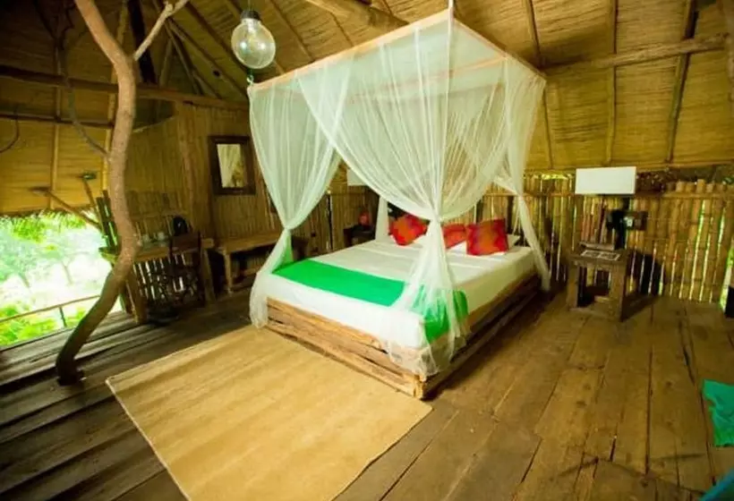 Hotel Saraii Village