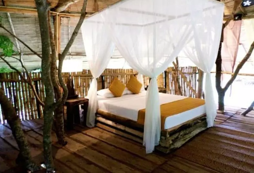 Hotel Saraii Village