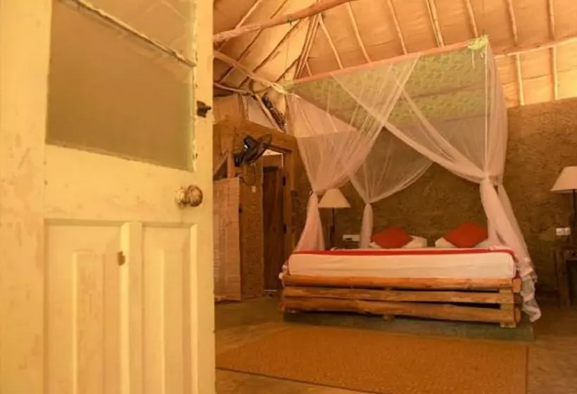 Hotel Saraii Village