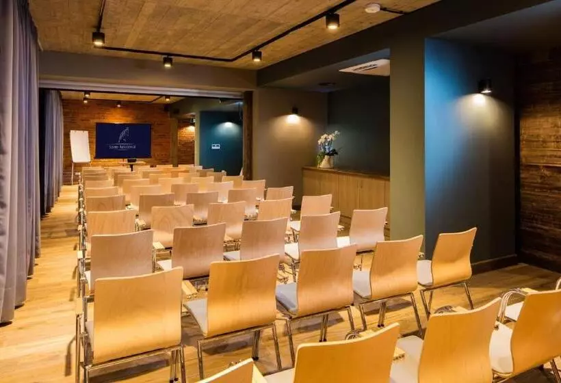 Отель Szary Residence