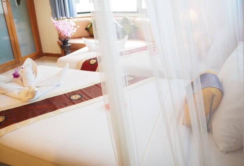 فندق Your Place Inn