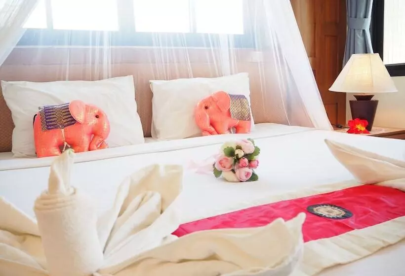 Hotel Your Place Inn