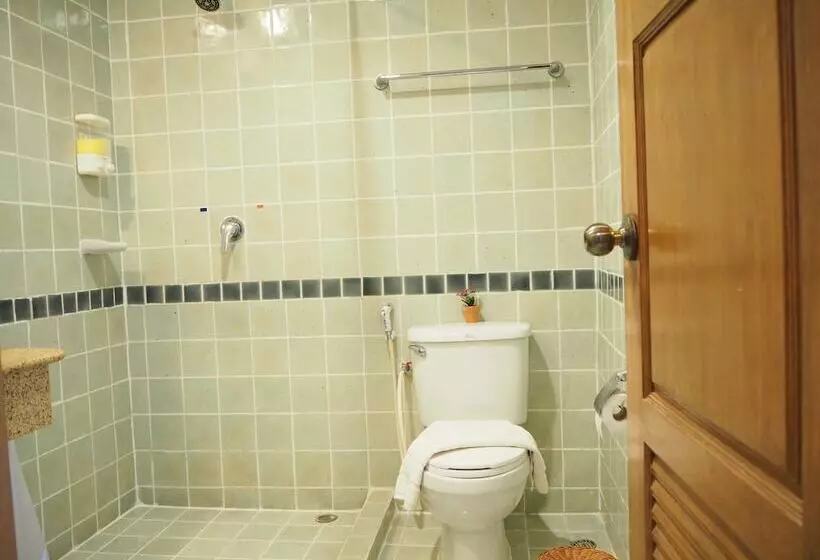 Hotel Your Place Inn