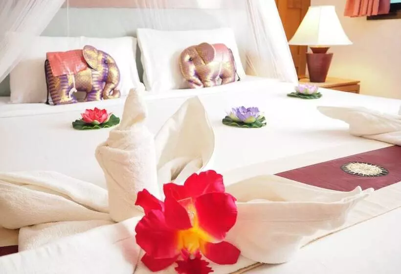 Hotel Your Place Inn