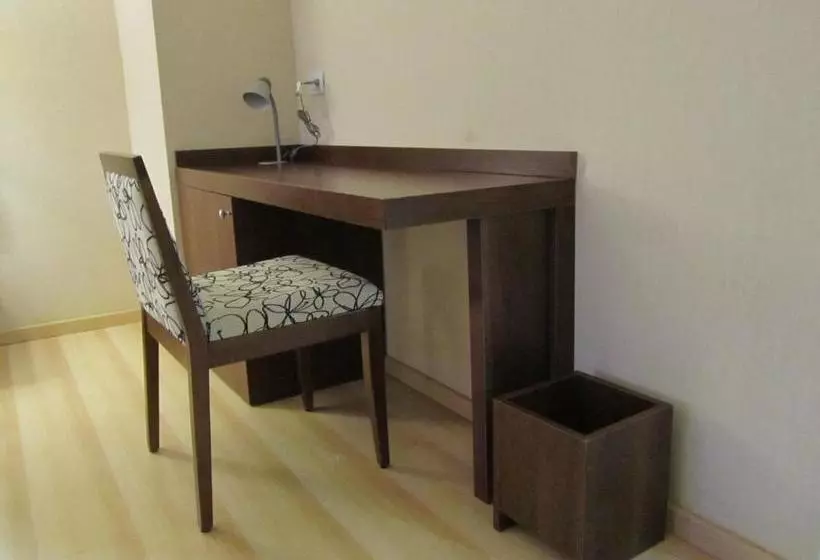 Le Parc Hotel & Suite