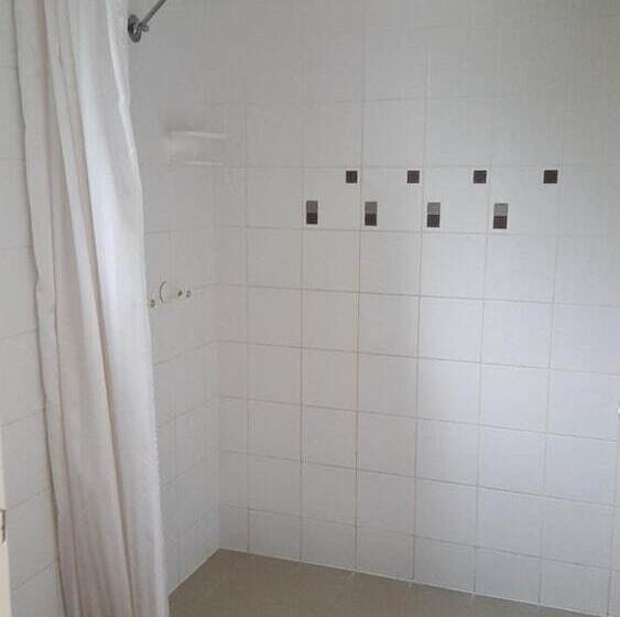 The Commercial Hotel Motel