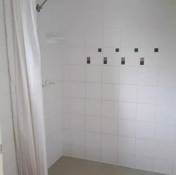 The Commercial Hotel Motel